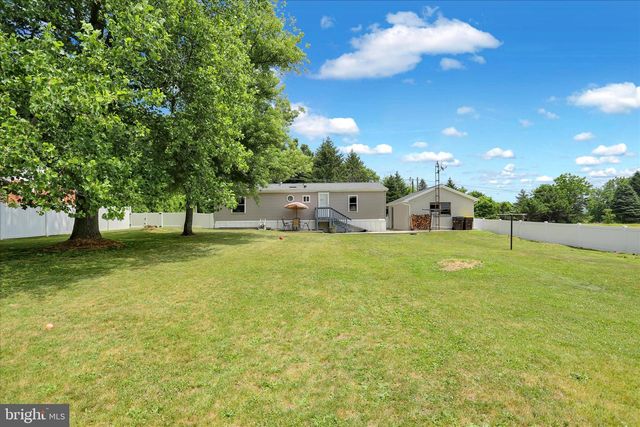 470 ONTELAUNEE DR, Shoemakersville, PA 19555