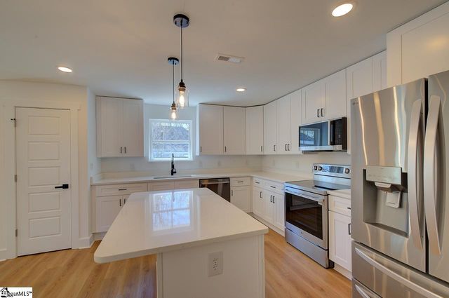 104 Albert Street, Greer, SC 29651