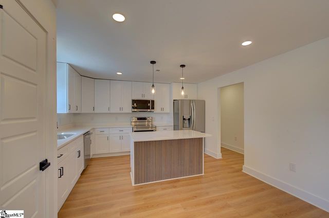 104 Albert Street, Greer, SC 29651