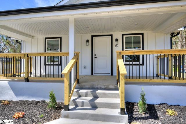 104 Albert Street, Greer, SC 29651
