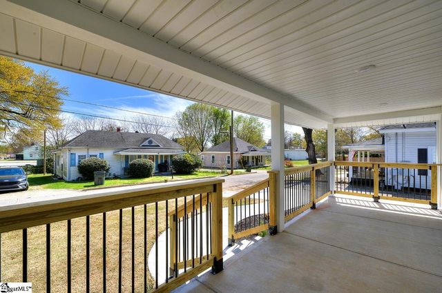 104 Albert Street, Greer, SC 29651