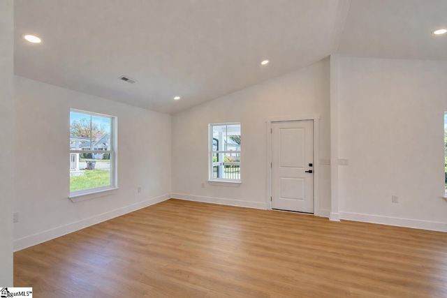 104 Albert Street, Greer, SC 29651