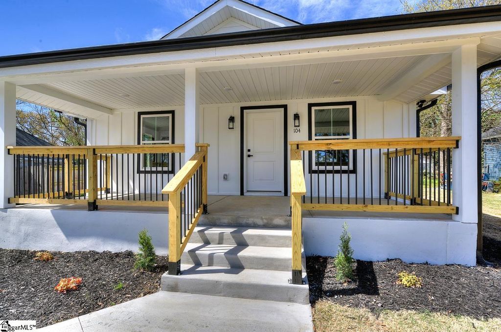 104 Albert Street, Greer, SC 29651