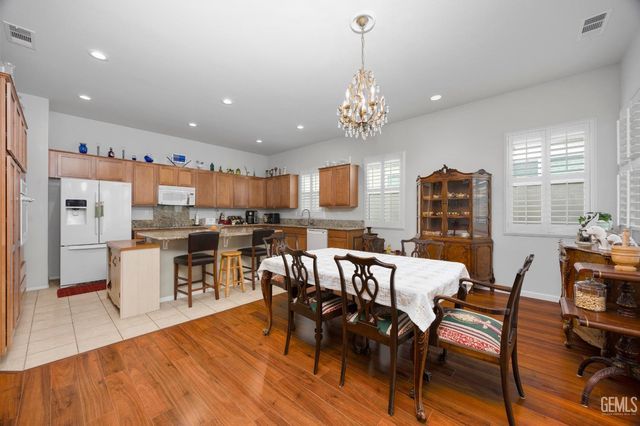 6303 Pinion Ranch Road, Bakersfield, CA 93306