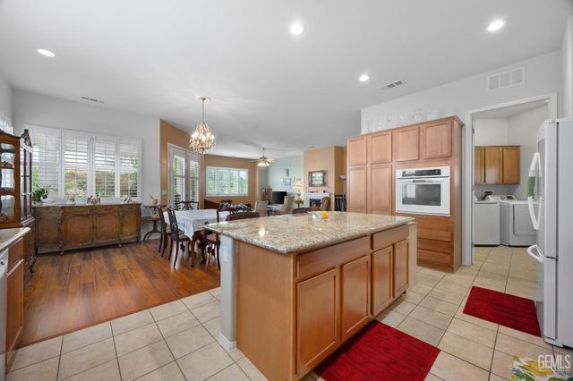 6303 Pinion Ranch Road, Bakersfield, CA 93306