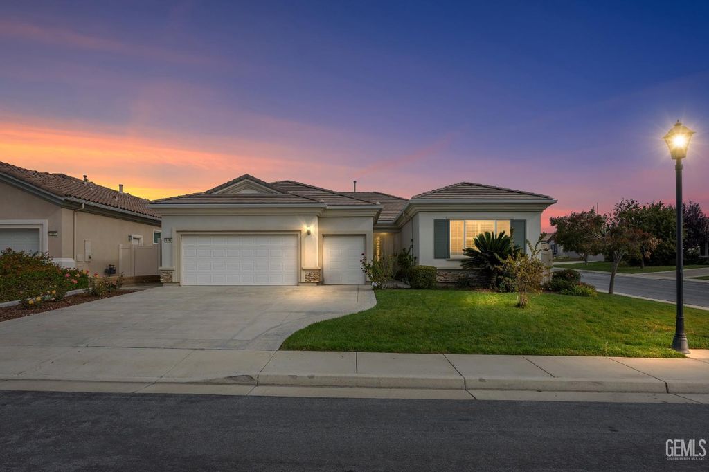 6303 Pinion Ranch Road, Bakersfield, CA 93306