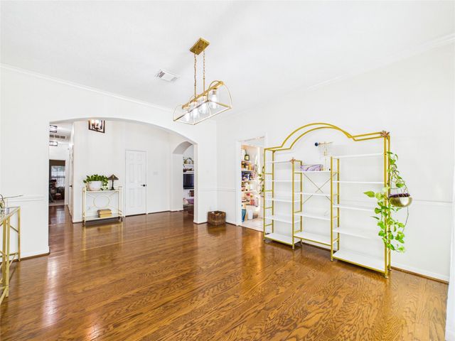 2876 Love Lane, Friendswood, TX 77546
