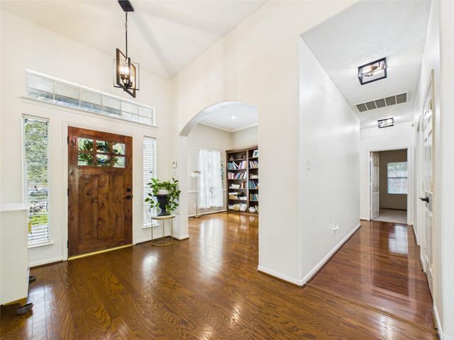 2876 Love Lane, Friendswood, TX 77546