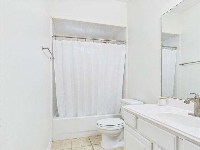 2876 Love Lane, Friendswood, TX 77546