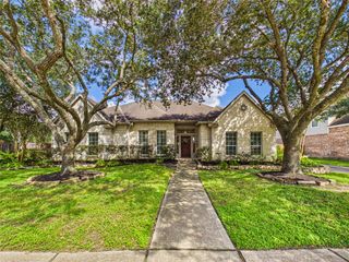 2876 Love Lane, Friendswood, TX 77546