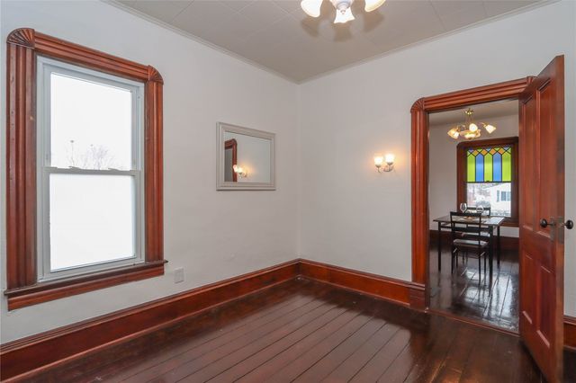 224 W Main Street, Oxford, IA 52322