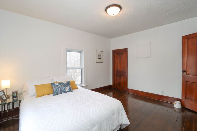 224 W Main Street, Oxford, IA 52322