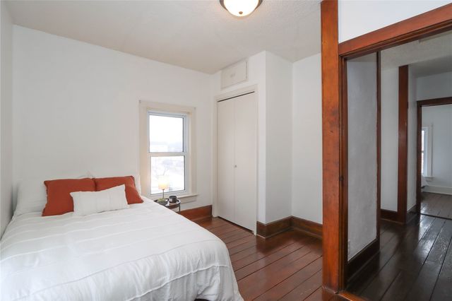 224 W Main Street, Oxford, IA 52322