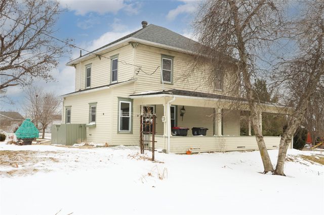 224 W Main Street, Oxford, IA 52322