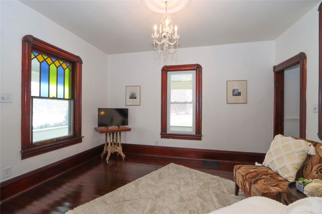 224 W Main Street, Oxford, IA 52322