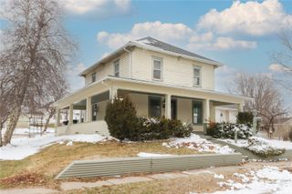 224 W Main Street, Oxford, IA 52322
