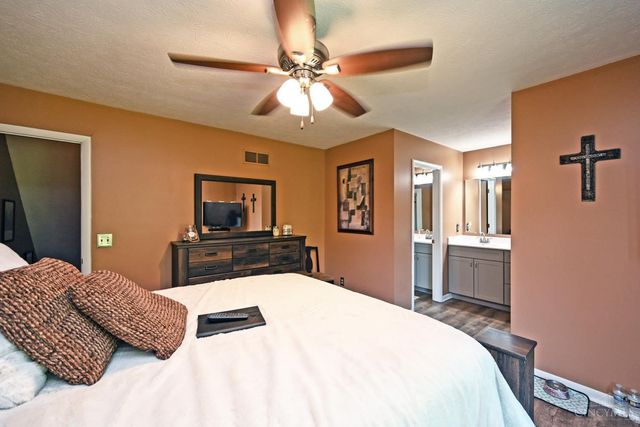 1056 Crisfield Drive, Union Twp, OH 45245