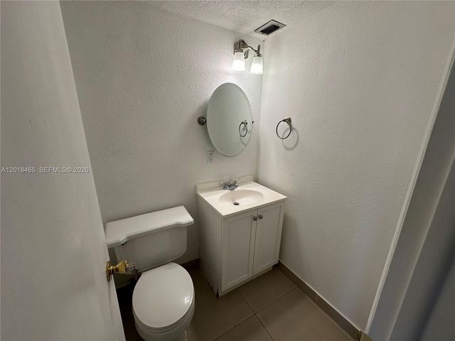 7118 Bonita Dr 305, Miami Beach, FL 33141