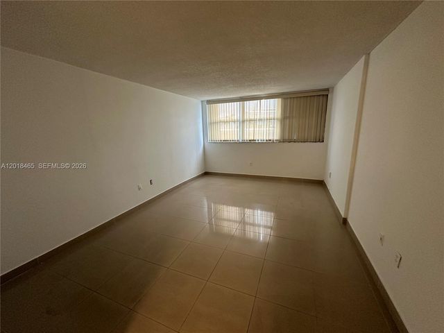 7118 Bonita Dr 305, Miami Beach, FL 33141