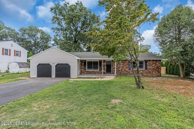 821 Bay Avenue, Toms River, NJ 08753