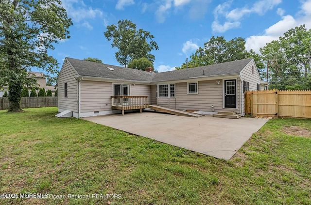 821 Bay Avenue, Toms River, NJ 08753