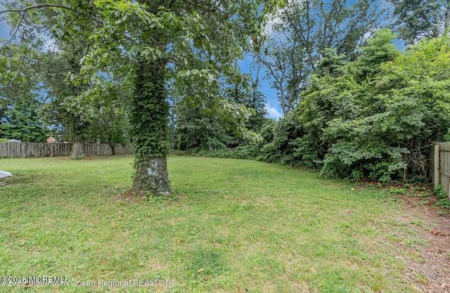 821 Bay Avenue, Toms River, NJ 08753