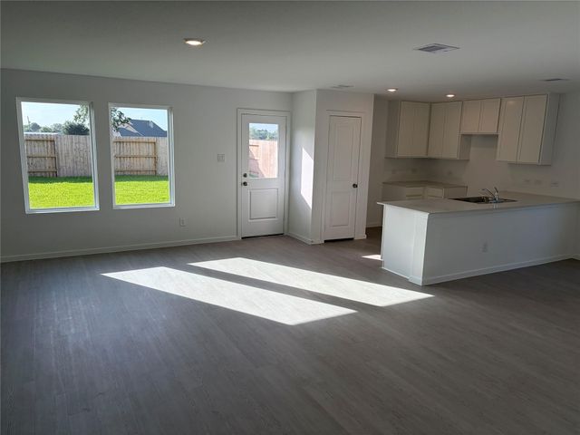 4906 Valencia Forest, Richmond, TX 77469