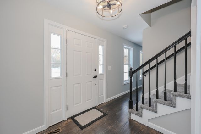 3 Pine Bluff, Derry, NH 03038