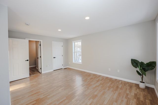 3 Pine Bluff, Derry, NH 03038