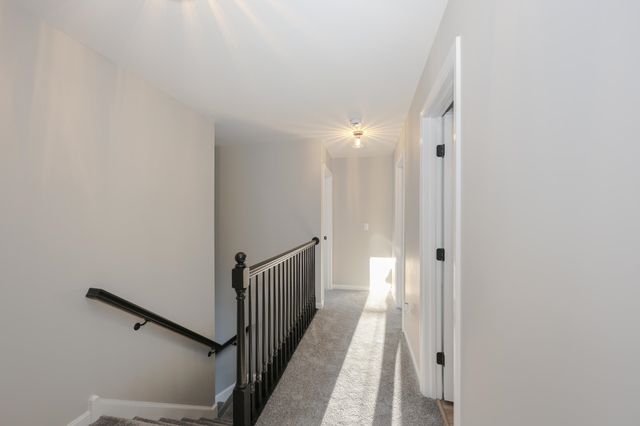 3 Pine Bluff, Derry, NH 03038