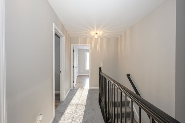 3 Pine Bluff, Derry, NH 03038