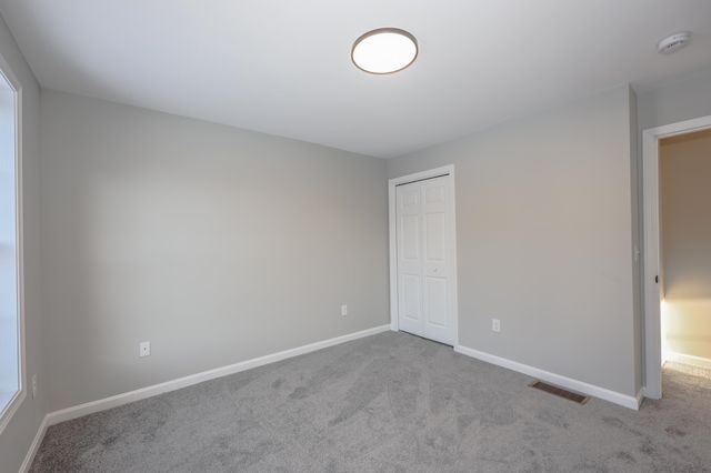 3 Pine Bluff, Derry, NH 03038