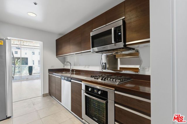 3785 Wilshire Boulevard 204, Los Angeles, CA 90010