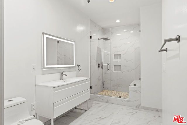 3785 Wilshire Boulevard 204, Los Angeles, CA 90010