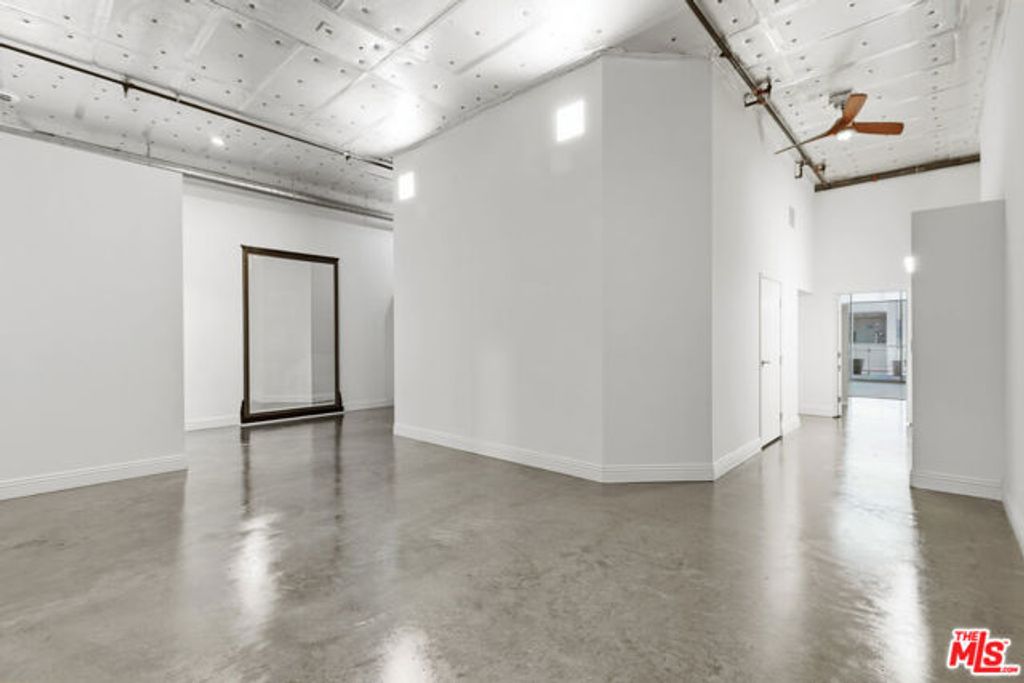 3785 Wilshire Boulevard 204, Los Angeles, CA 90010
