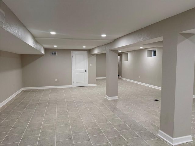 605 NE Douglas Street, Lee's Summit, MO 64063