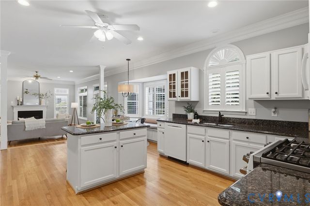 5317 Lemoore Dr, Glen Allen, VA 23059