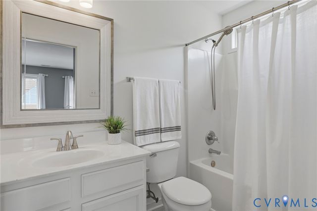 5317 Lemoore Dr, Glen Allen, VA 23059