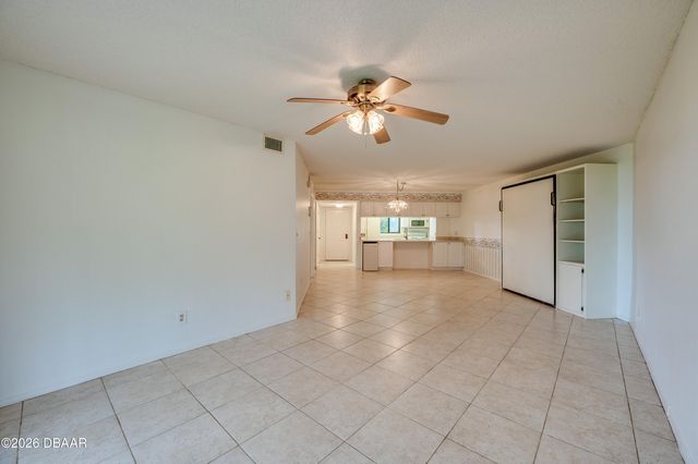 944 S Peninsula Dr Apt 108R, Daytona Beach, FL 32118