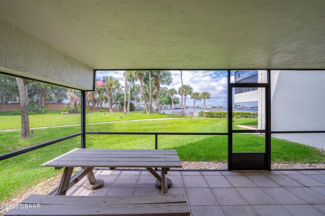 944 S Peninsula Dr Apt 108R, Daytona Beach, FL 32118