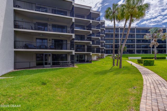 944 S Peninsula Dr Apt 108R, Daytona Beach, FL 32118