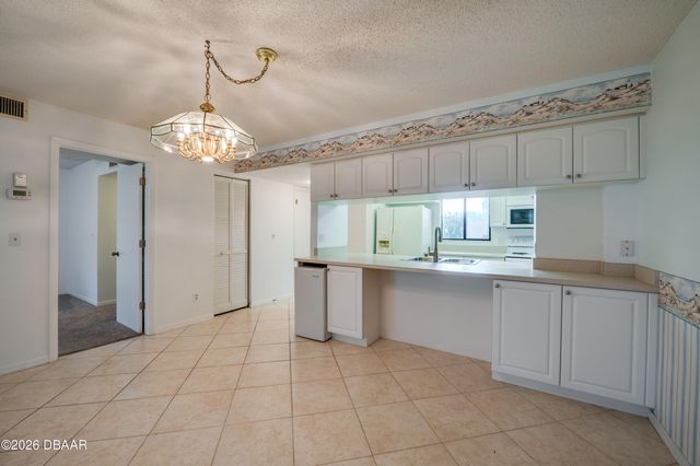 944 S Peninsula Dr Apt 108R, Daytona Beach, FL 32118