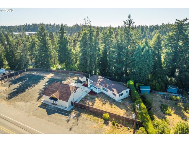 68964 WILDWOOD Rd, North Bend, OR 97459