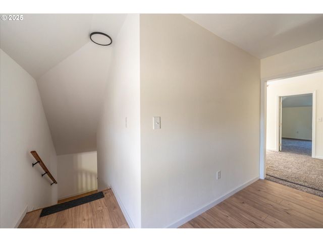 68964 WILDWOOD Rd, North Bend, OR 97459