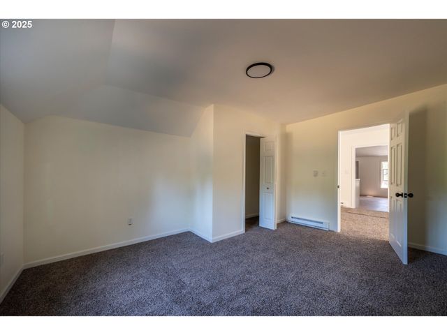 68964 WILDWOOD Rd, North Bend, OR 97459