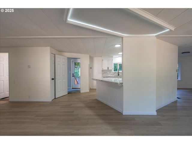 68964 WILDWOOD Rd, North Bend, OR 97459