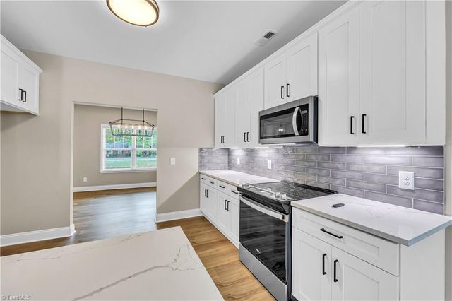 1333 Union Cross Road, Kernersville, NC 27284