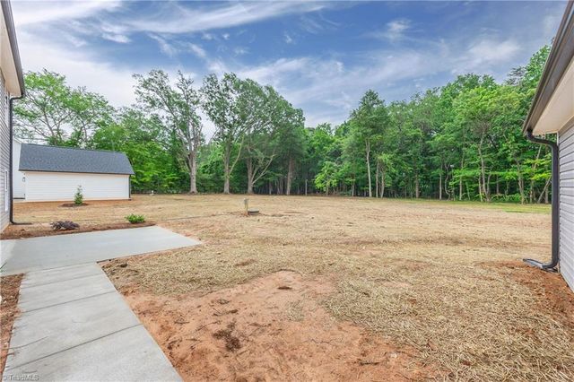 1333 Union Cross Road, Kernersville, NC 27284