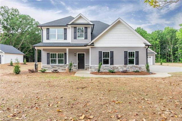 1333 Union Cross Road, Kernersville, NC 27284