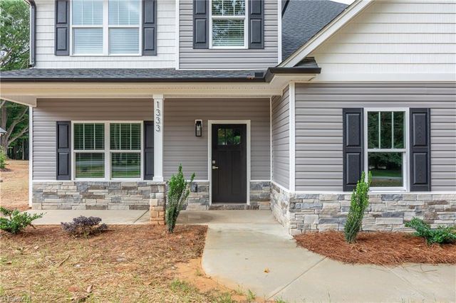1333 Union Cross Road, Kernersville, NC 27284
